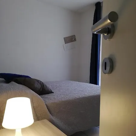 Marina Fiorita Apartment