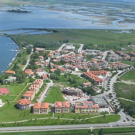 Marina Fiorita Apartment